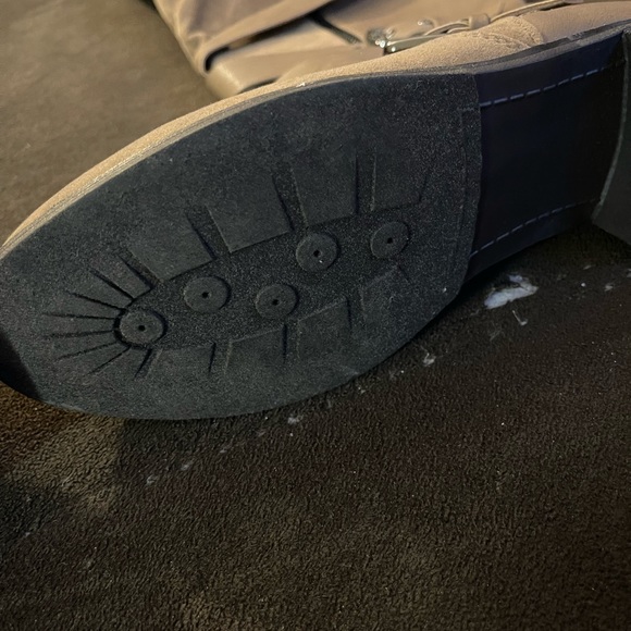 ZIPPER BOOTS - Picture 2 of 3